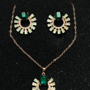 Paste Mixed Marmaid Nacklace